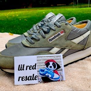 Reebok Classic Leather Suede Sneakers Mens size 9 casual shoes grey/white